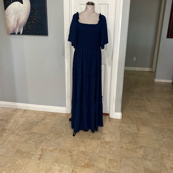 New Women 3XL blue maxi dress featuring ruffled flutter sleeves,tiered skirt - Picture 3 of 7